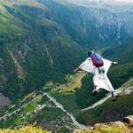 Wingsuit flying