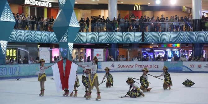 Keberhasilan atlet Indonesia di panggung internasional bukanlah kebetulan. Di balik setiap medali, piala, dan pengakuan,