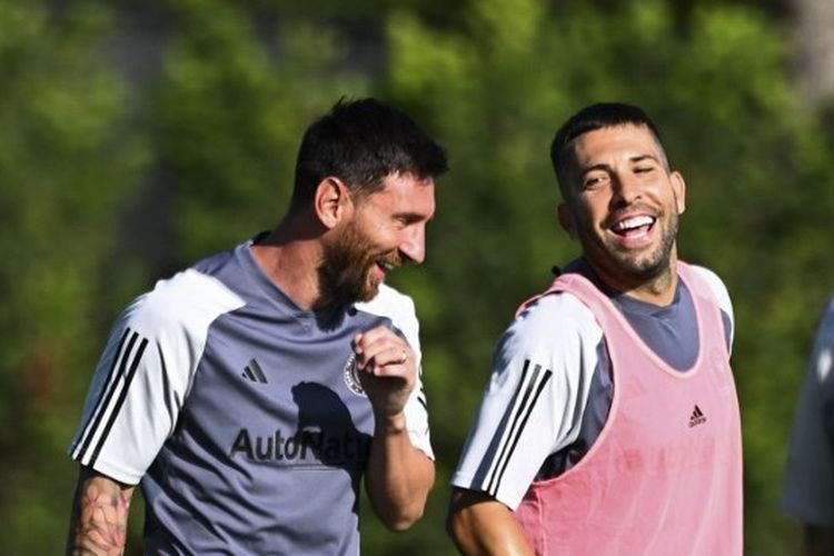 Penghormatan untuk Messi, Jordi Alba Cetak Gol Voli