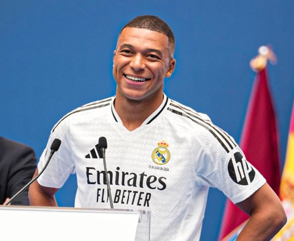 Real Madrid Resmi Perkenalkan Kylian Mbappe Sebagai Pemain Baru