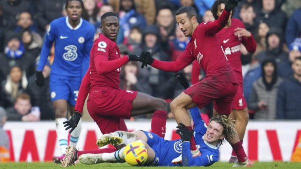 Liverpool Taklukkan Chelsea di Anfield