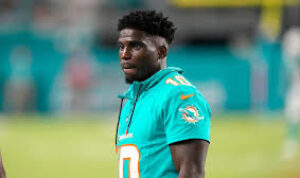 Tyreek Hill dalam Sorotan: Insiden Lalu Lintas Mengancam Reputasi Bintang Miami Dolphins