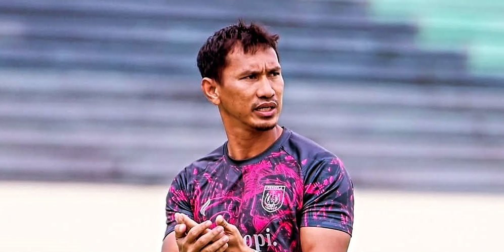 Zulkifli Syukur, dari Bek Tangguh Kini Berharap Bisa Ikut Bawa Timnas Indonesia ke Piala Dunia 2026 dari Kursi Asisten Pelatih