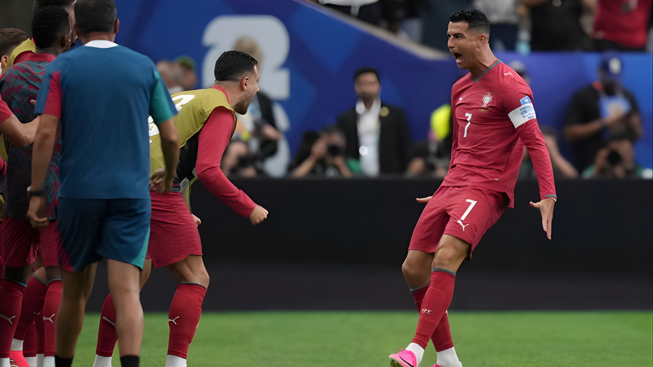  Cristiano Ronaldo Panas , Portugal Pesta Gol !